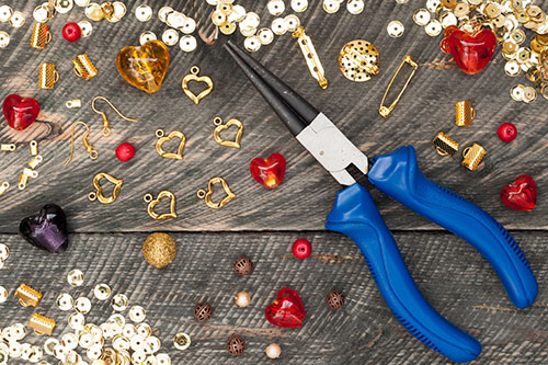 Advertise your Winnipeg area custom jewellery business to local area customers.